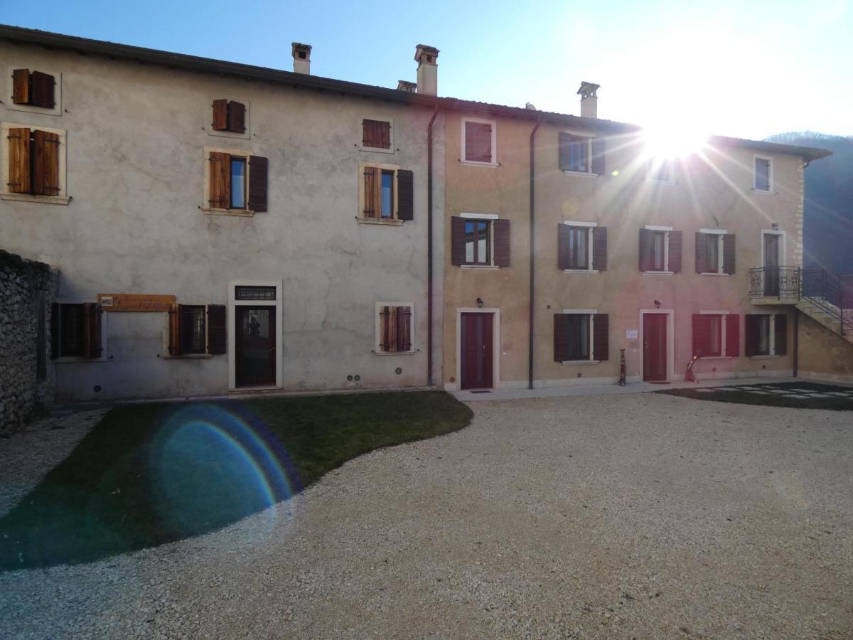 Alloggio Turistico Corte Grisi Badia Calavena Luaran gambar
